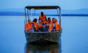 1-day-Wildlife & Water: Akagera Game Drive & Boat Cruise